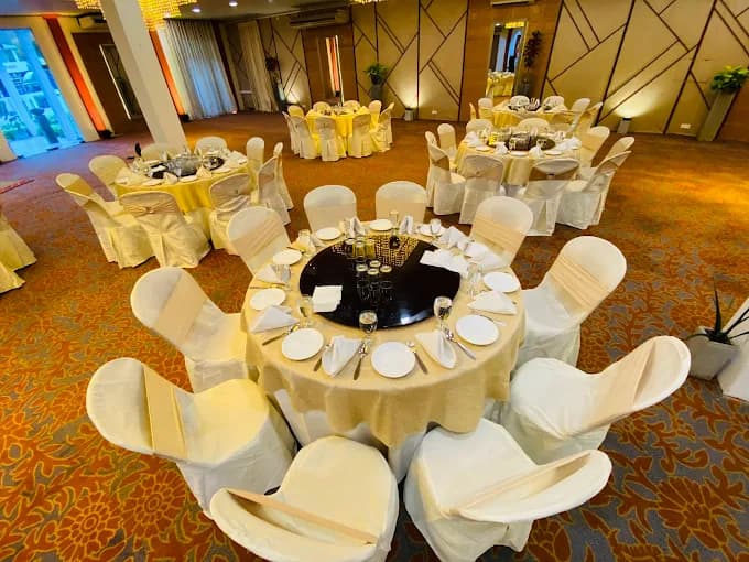 weddings-1779990512541-73