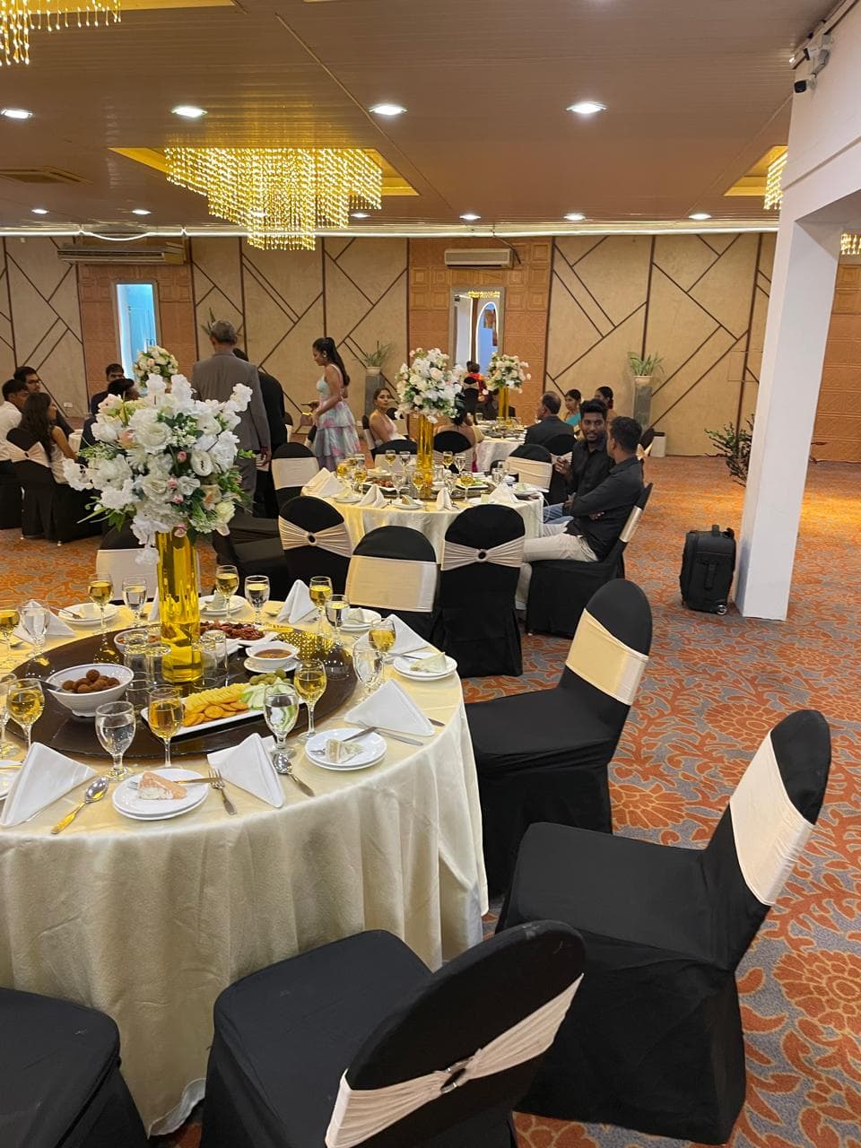 weddings-1779990512751-228